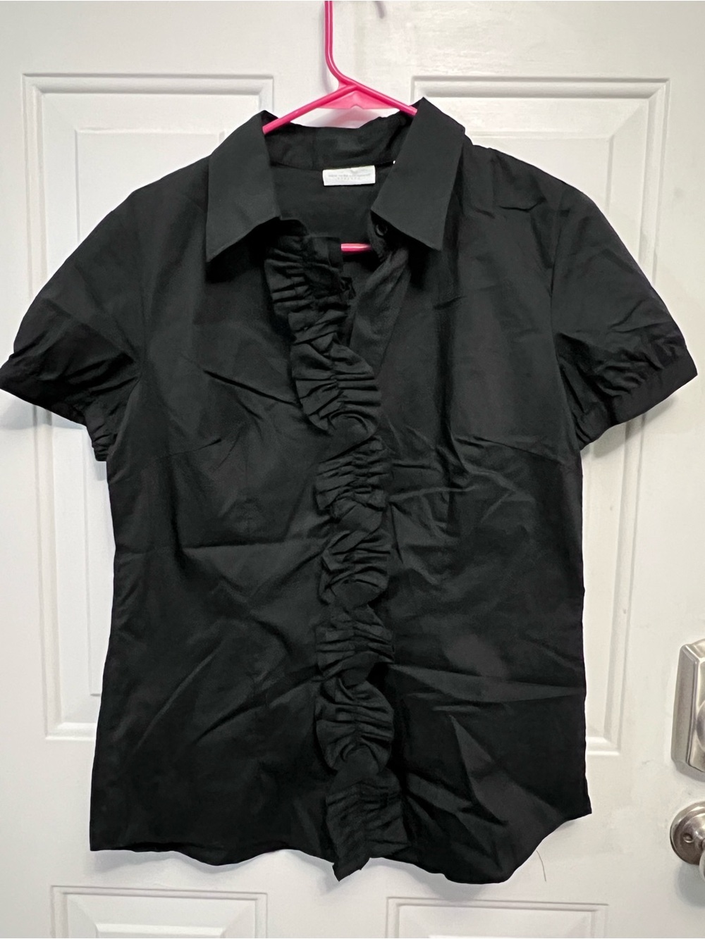 New York & Co 7th Ave L Black Ruffle Front Blouse Button Down Stretch